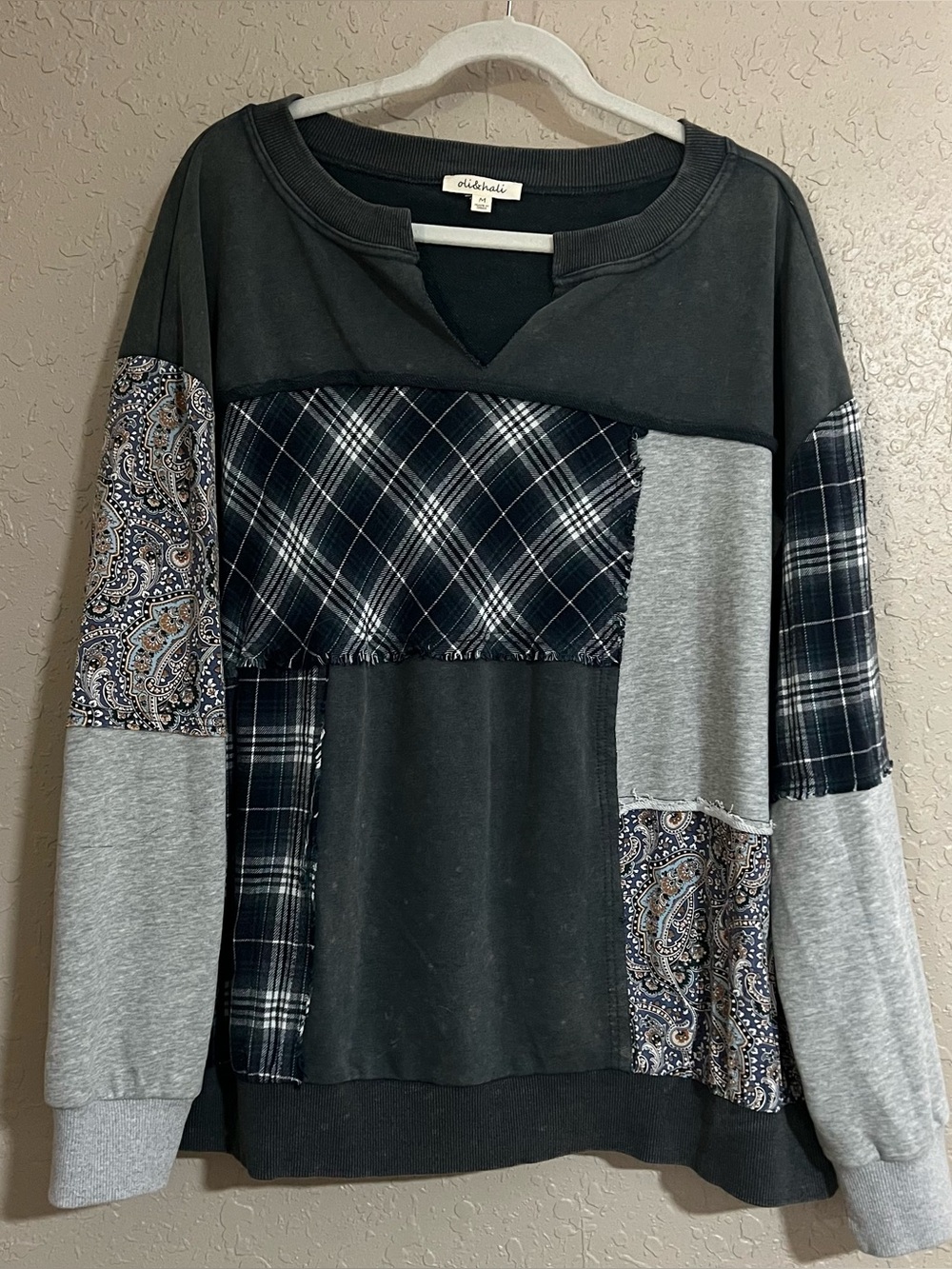 Oli & Hali Mixed Patchwork Sweatshirt Size Medium